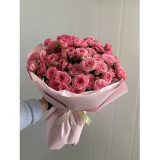 Букет из кустовой  розы 21 шт с упаковкой 